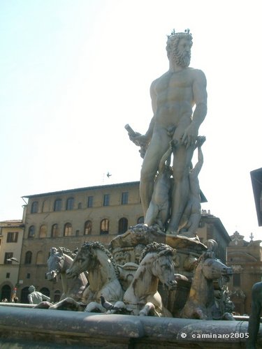 375 X 500 05_florenz_neptunbrunnen.jpg