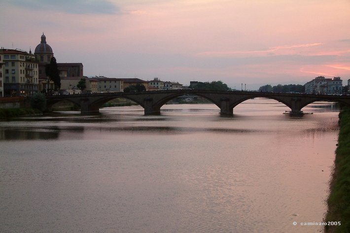 710 X 473 09medi_florenz_ponte_carraia.jpg