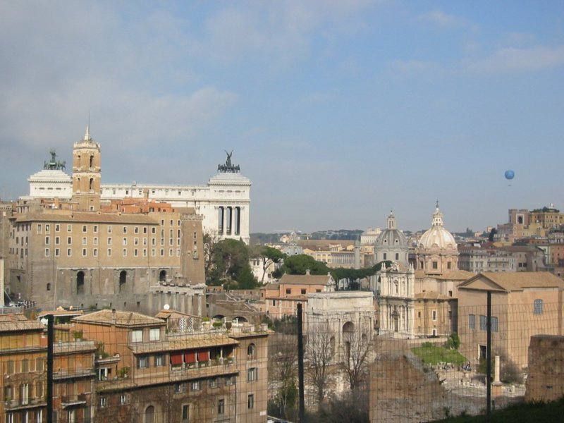 01_rom_panorama.jpg